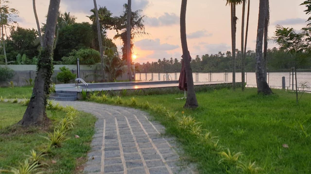 Lhasa Ayurveda And Wellness Resort - A Blusalzz Collection, Kochi, Kerala Bagian luar foto