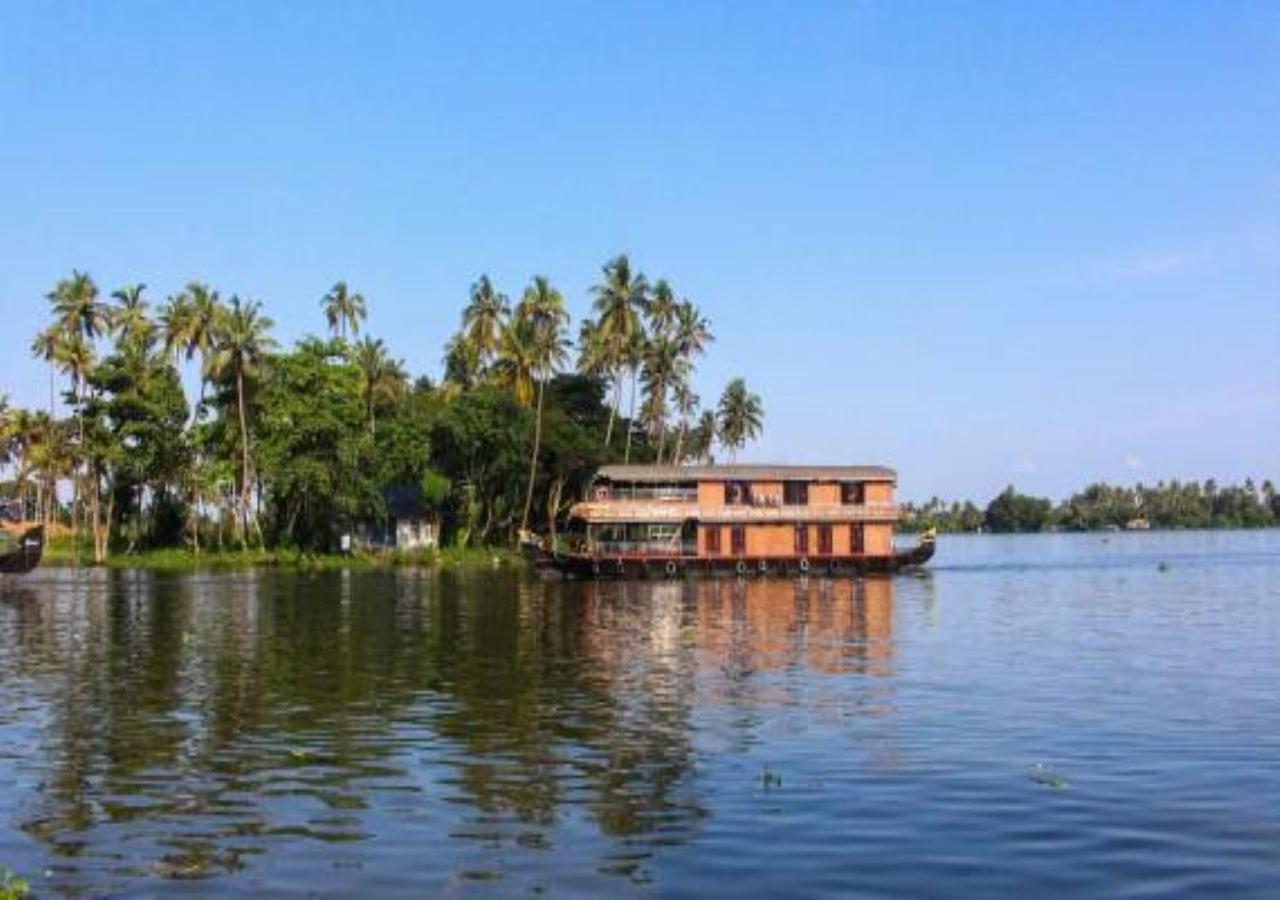 Lhasa Ayurveda And Wellness Resort - A Blusalzz Collection, Kochi, Kerala Bagian luar foto