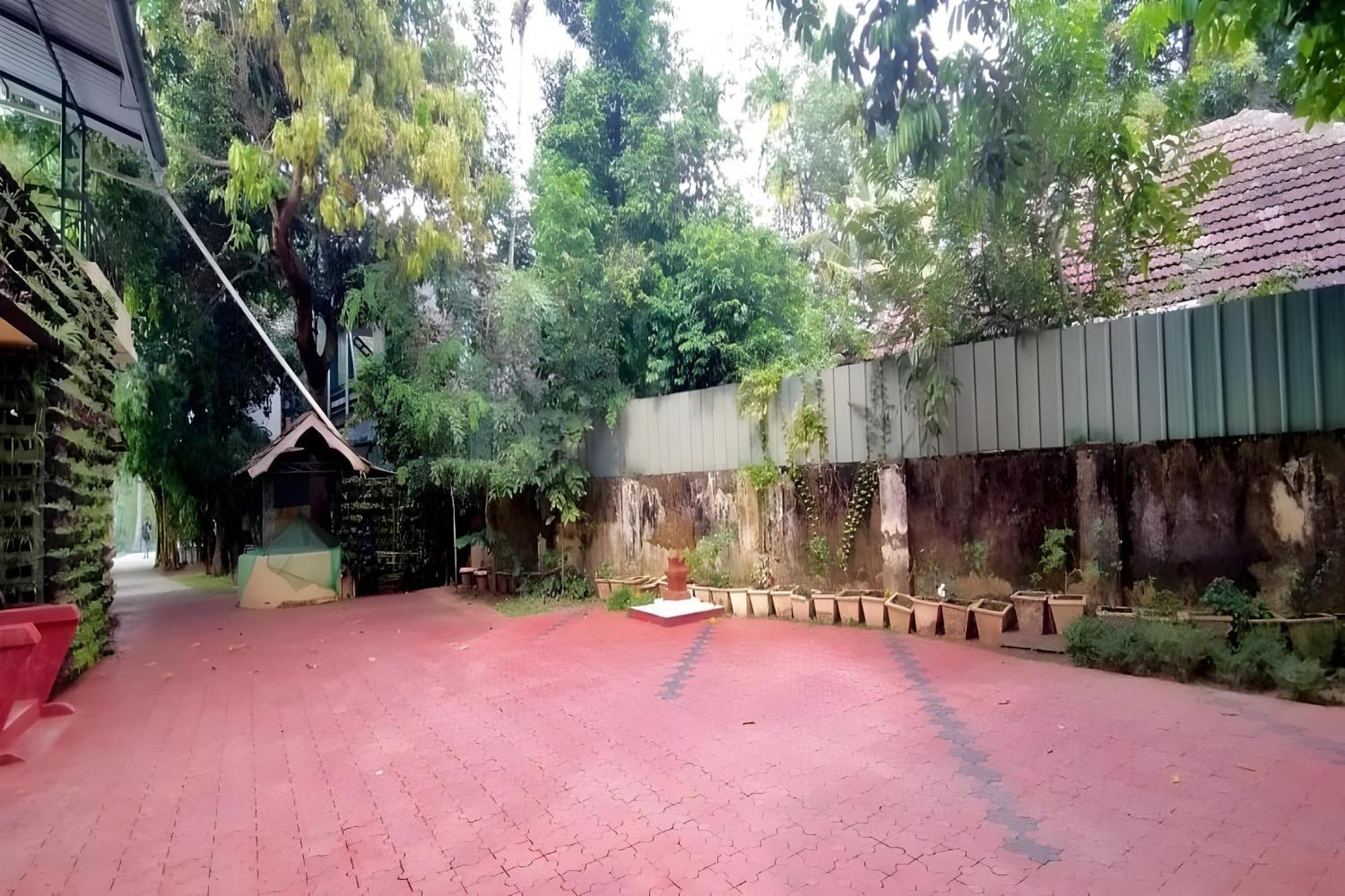 Lhasa Ayurveda And Wellness Resort - A Blusalzz Collection, Kochi, Kerala Bagian luar foto
